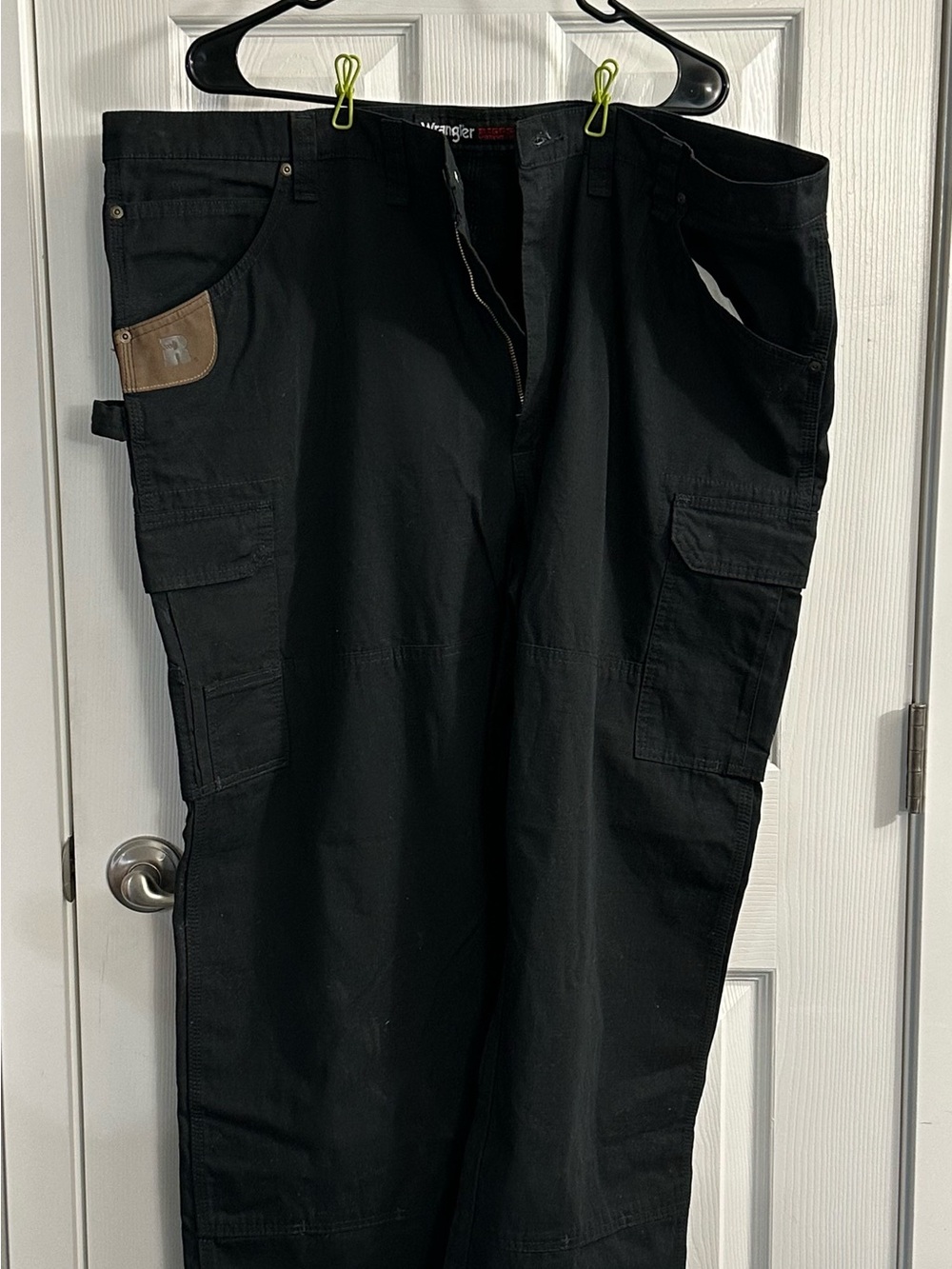NWT Wrangler RIGGS Ranger 46x30 Black Cargo Pants Workwear Utility Relaxed Fit